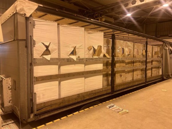 Таможня Литвы задержала партию белорусских сигарет на 2,6 миллиона евро Таможня Литвы задержала партию белорусских сигарет на 2,6 миллиона евро