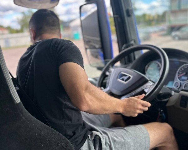 Пинчанин открыл школу для дальнобойщиков в Польше. Выгодно?