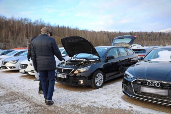 В Европе сильно подорожали машины с ДВС. Вот с чем это связано В Европе сильно подорожали машины с ДВС. Вот с чем это связано